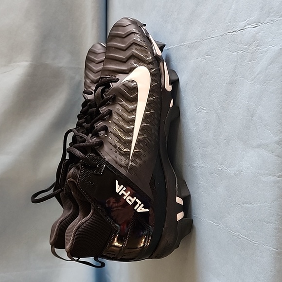 Nike Cleats - Picture 1 of 6